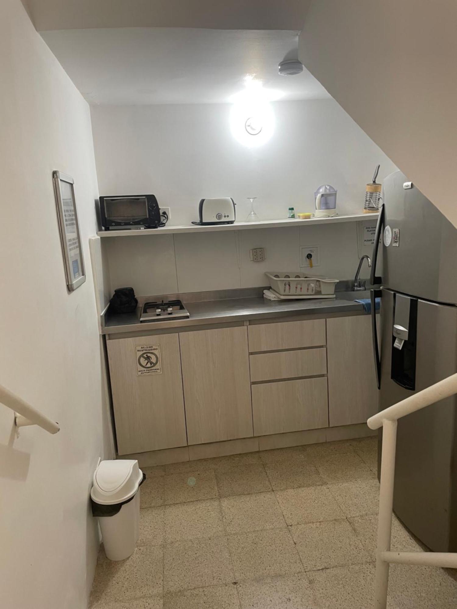 Hostal Lleras Calle 8 Medellín Buitenkant foto