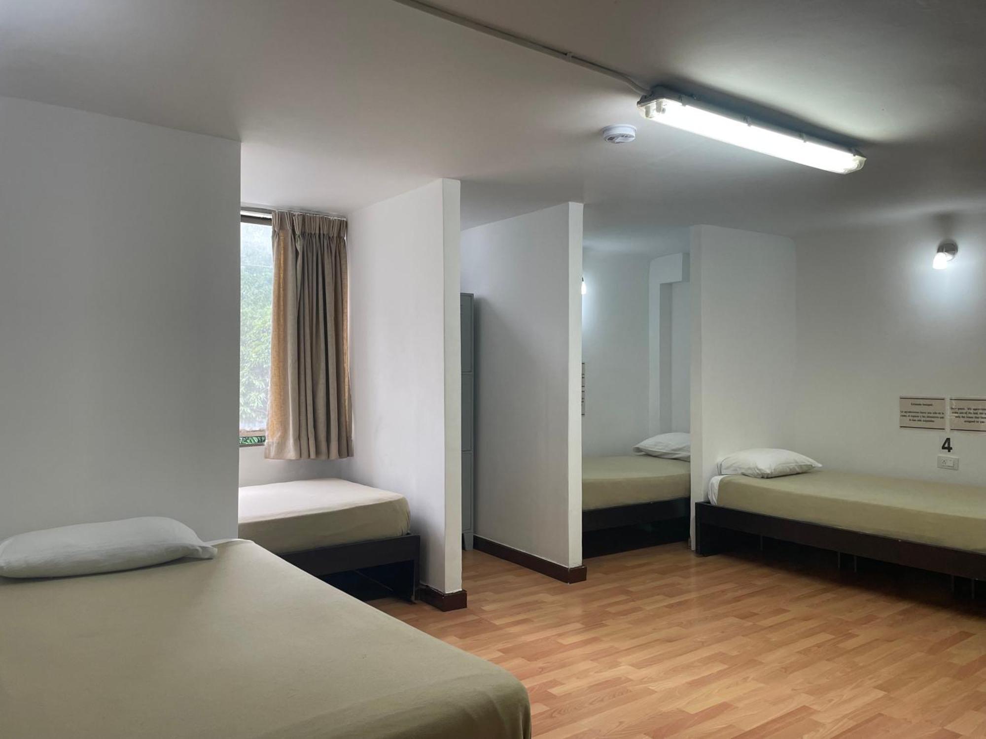 Hostal Lleras Calle 8 Medellín Buitenkant foto